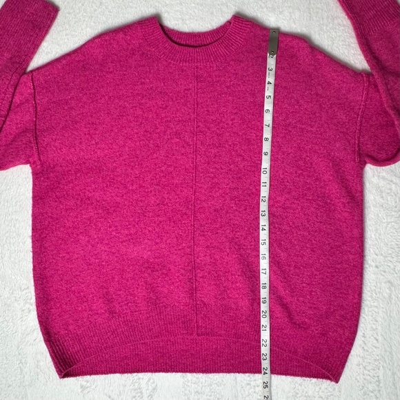 Vince Camuto Exposed Seam Crewneck Sweater Relaxed Fit Bright Pink Size XS/S - Picture 11 of 15